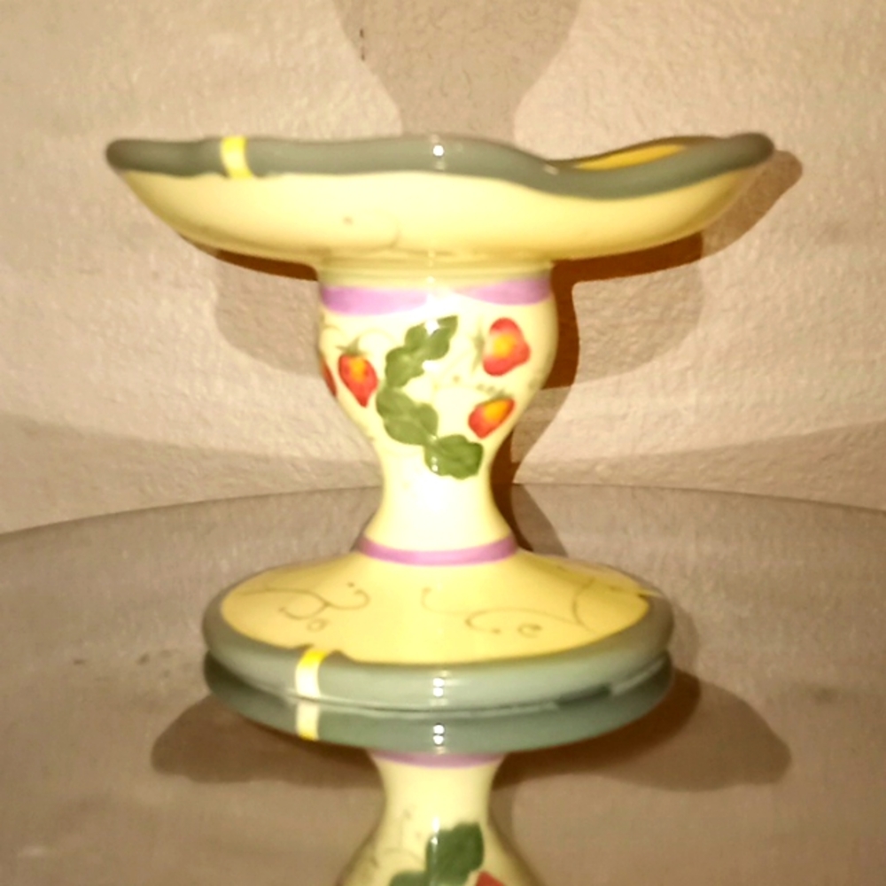 VTG- Partylite 🍓 Strawberry Single Taper Candleholder
